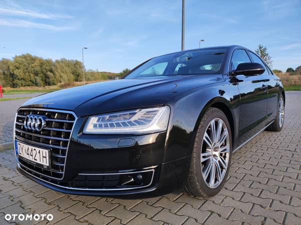 Audi A8 3.0 TDI DPF clean diesel quattro tiptronic - 1