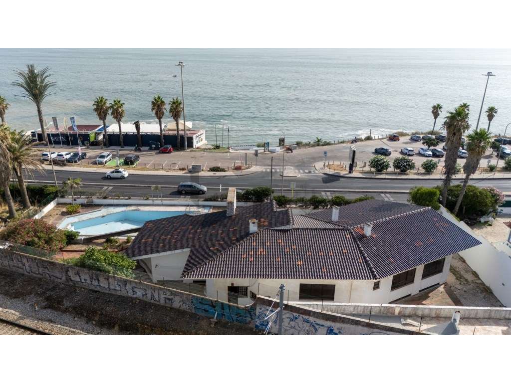 Moradia T11 Isolada na Primeira Linha de Mar com Piscina Privativa ... - Grande imagem: 4/46