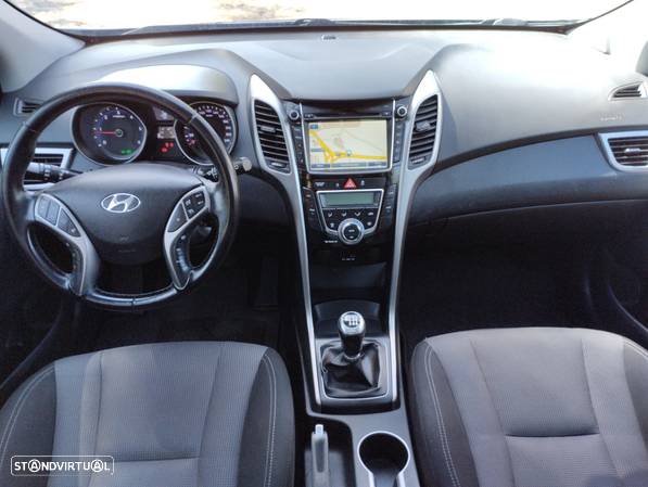 Hyundai i30 1.6 CRDi STyle J17 - 7