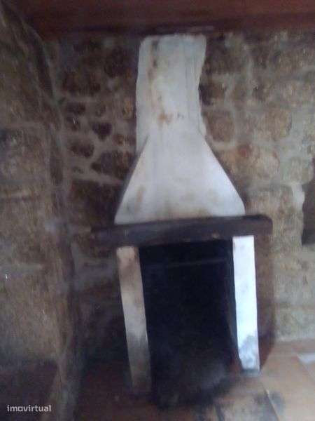 Vende se casa de pedra Aldeia do Bispo - Grande imagem: 4/8