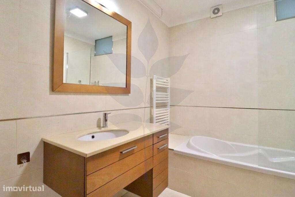 Venda apartamento T3 na freguesia de Este (São Pedro)-22