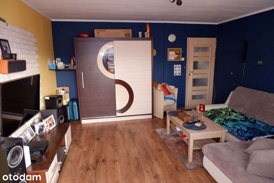 Trzypokojowe mieszkanie w bloku !!-5