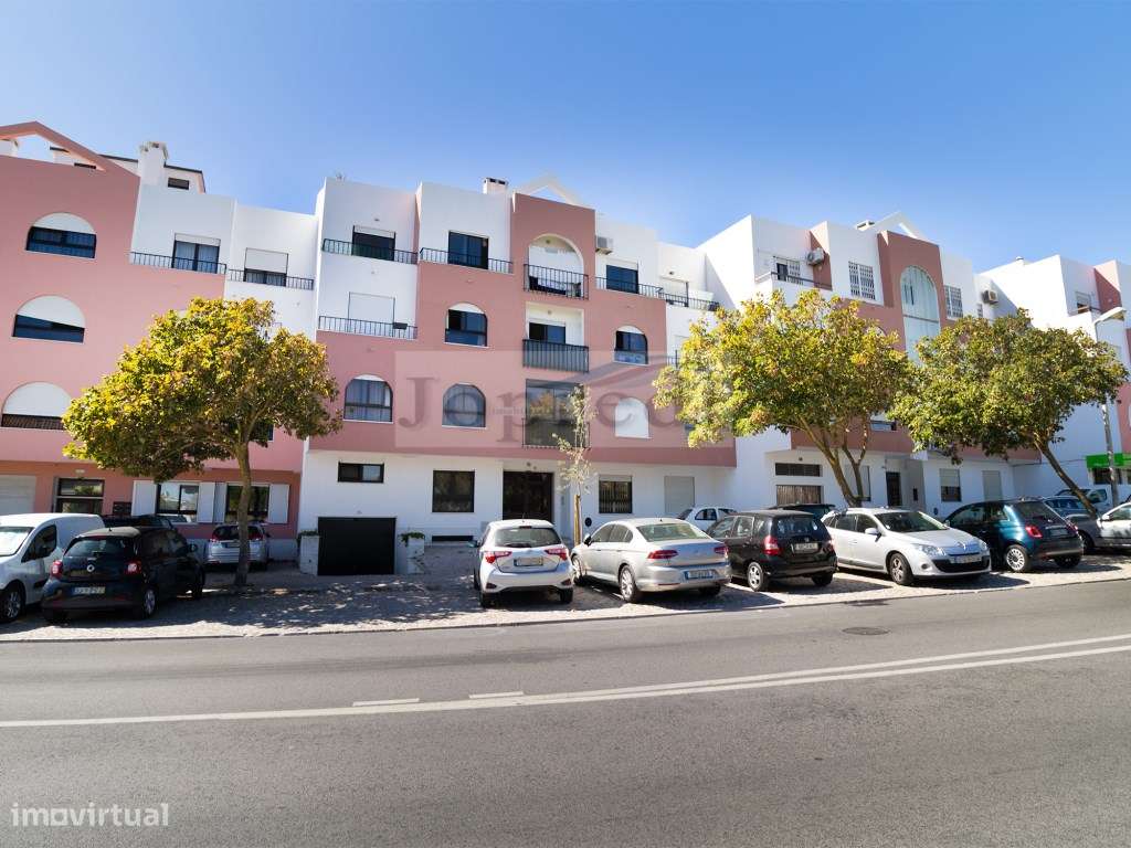 Apartamento T2+1 Duplex com terraço e vista mar-26