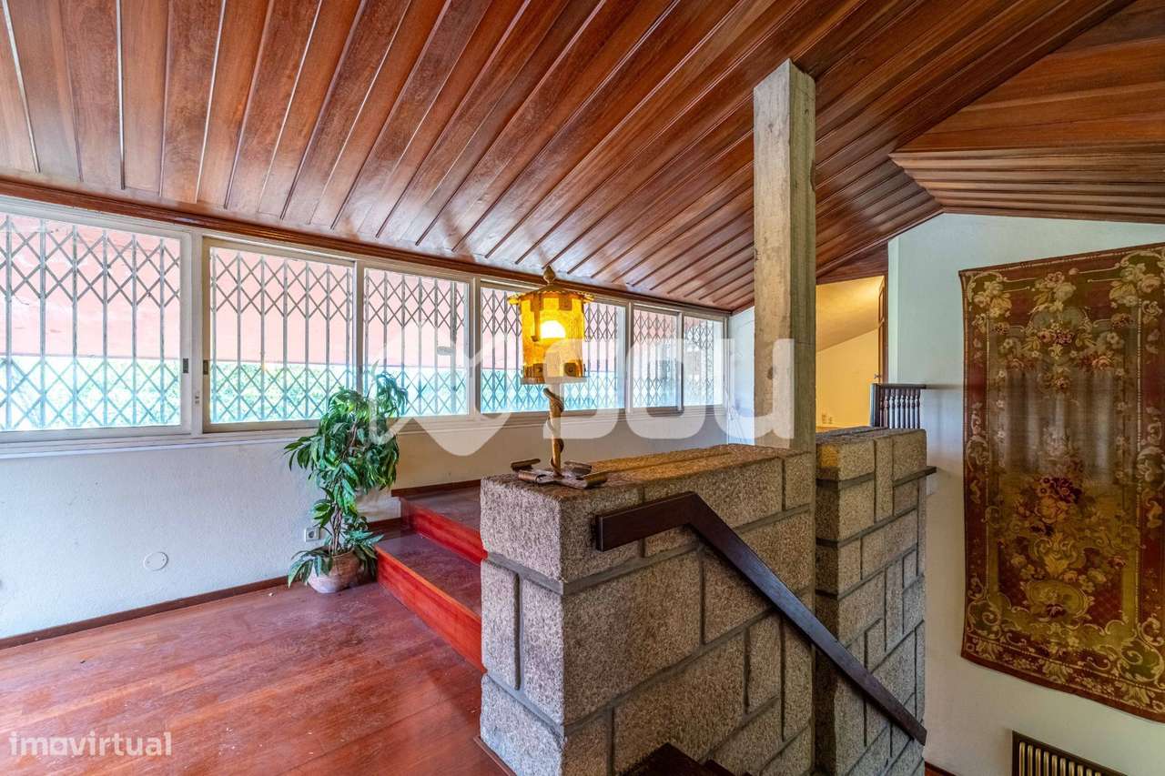 Casa Senhorial T7 num Lote de 3.320m² em Leça do Balio com-34