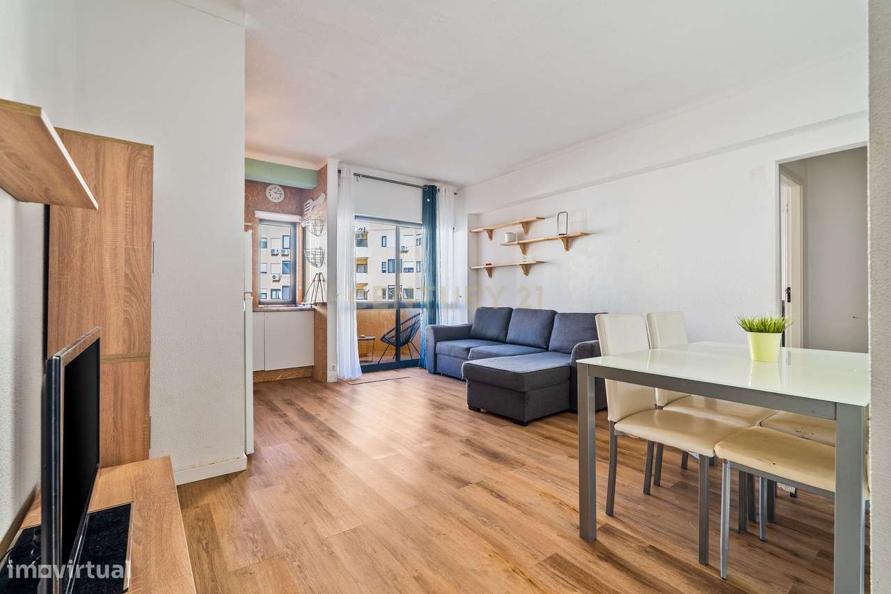 T1 COM GARAGEM NA PRAIA DA ROCHA A APENAS 300M DA PRAIA! - Grande imagem: 2/24