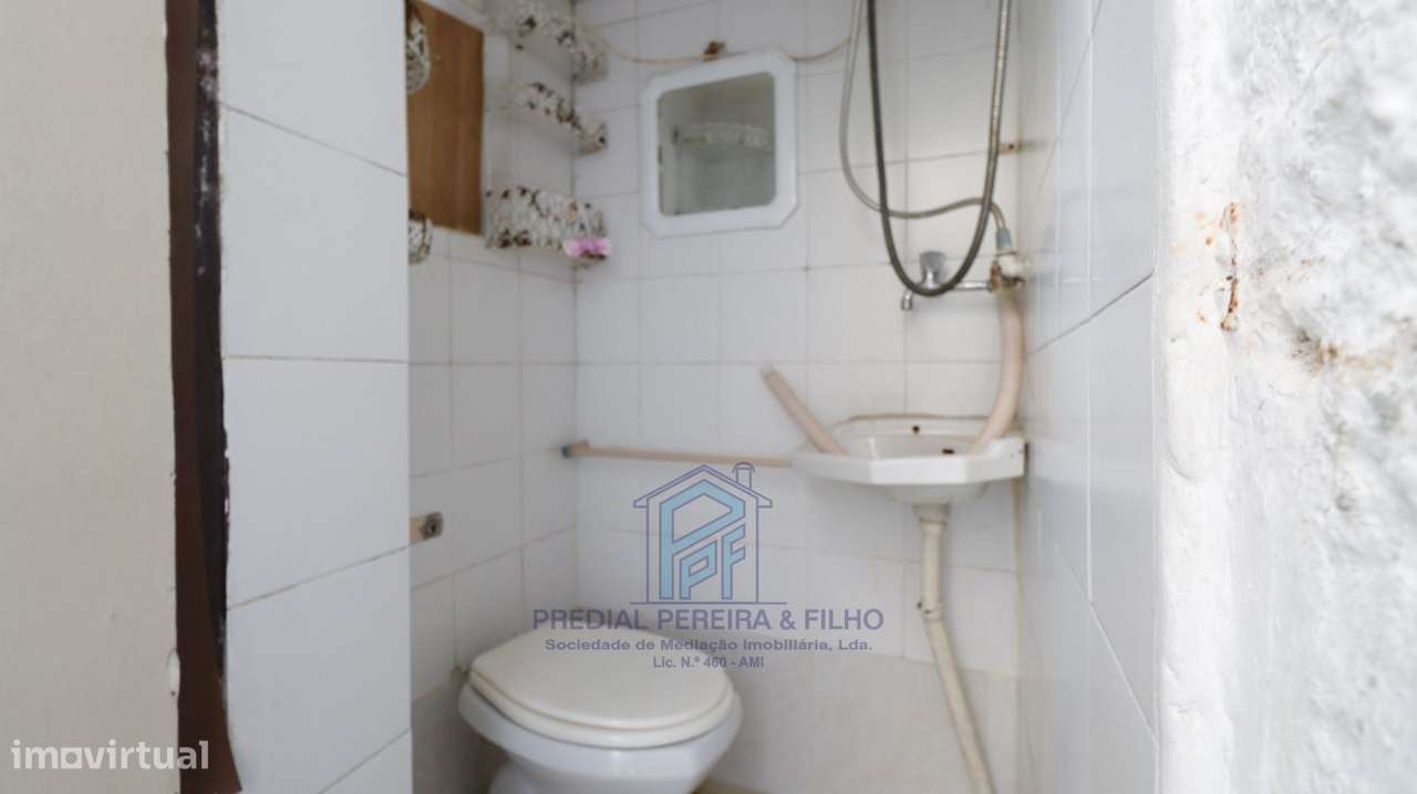 Moradia Térrea para restaurar - Rio Tinto / Areosa-15