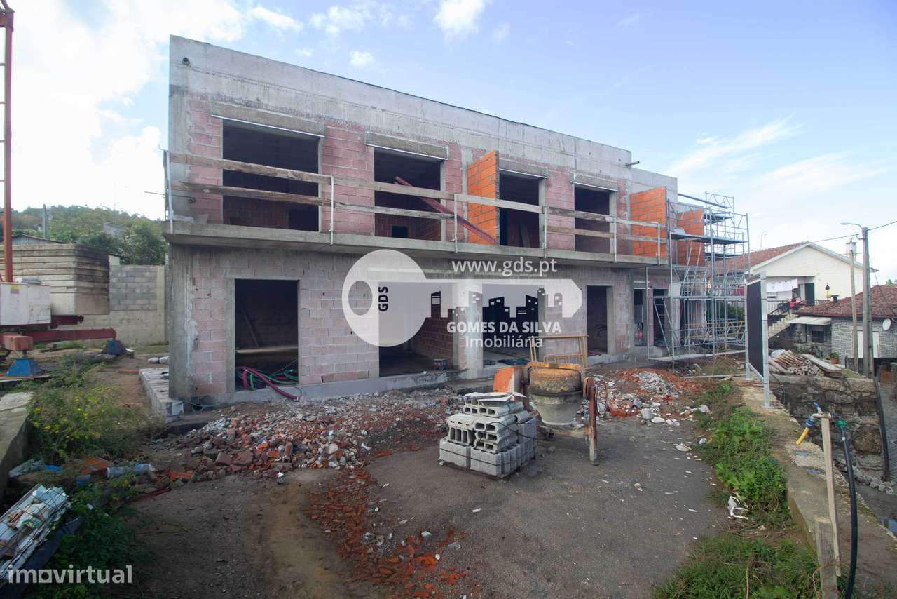 Moradia Nova Inserida em Condomínio Fechado, Lamas, Braga - Grande imagem: 4/26