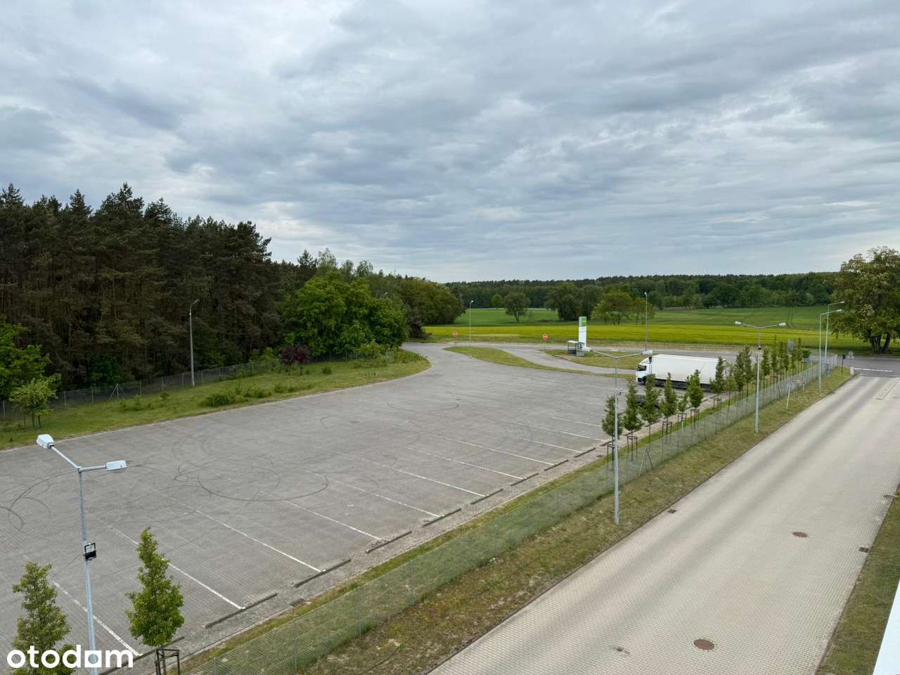 Plac usługowo-magazynowy w Poznaniu - Pełny obrazek: 2/10