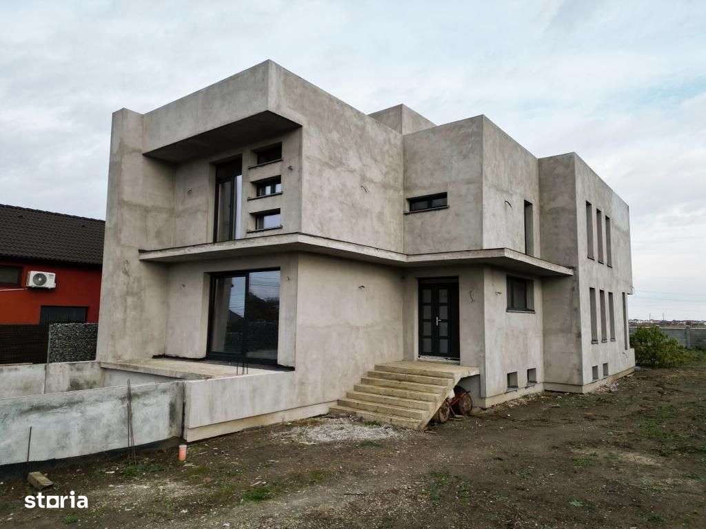 Vilă modernă pe 3 niveluri la gri în Poltura - Imagine principală: 4/20