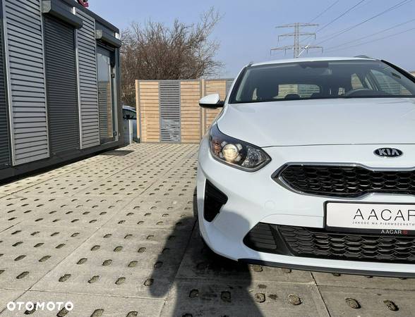 Kia Ceed - 35