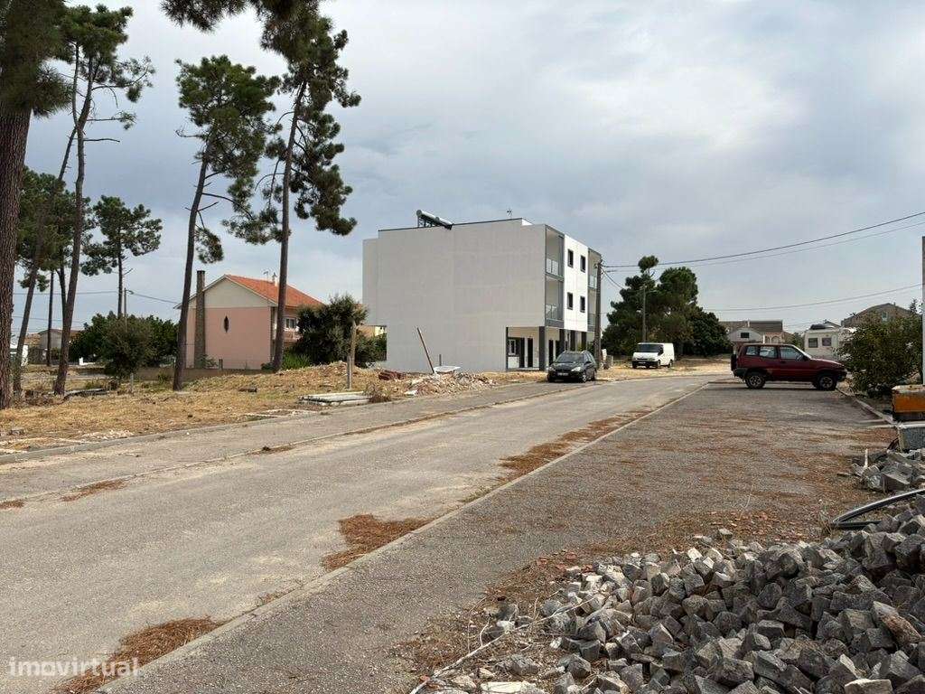 Vendem-se dois lotes urbanos Quinta do Conde  quatro moradias unifa...-18
