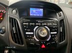 Ford Focus 2.0i ST - 14