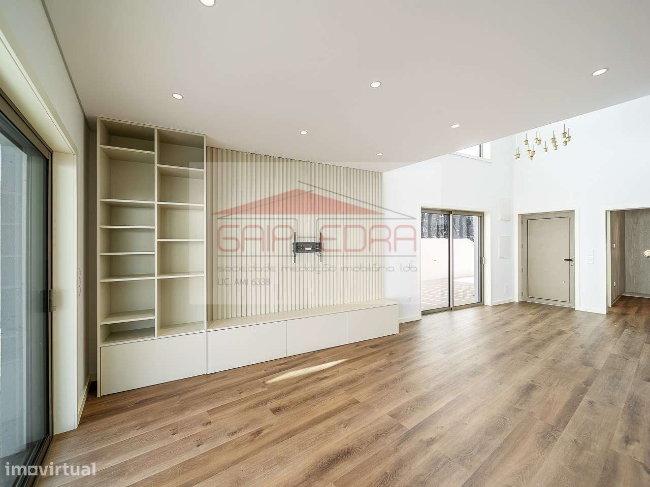 Moradia T3 com jardim e acessibilidade-8