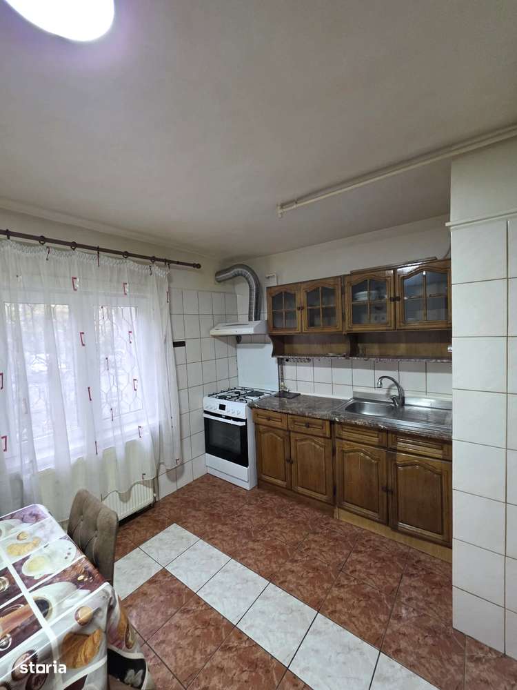 4 camere – Decebal / Mesterul Manole • Parter • Bloc 1990 COMISION 0%-9