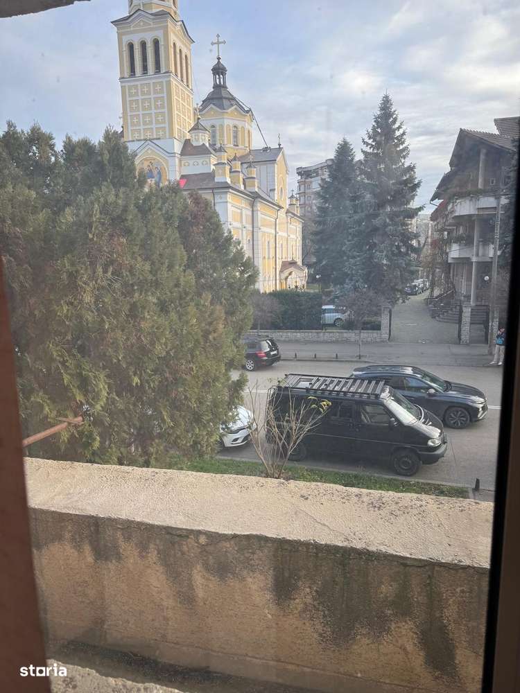 Inchiriez spatiu comercial in Deva, zona A. Iancu (Catedrala), etaj 1 - Imagine principală: 3/7