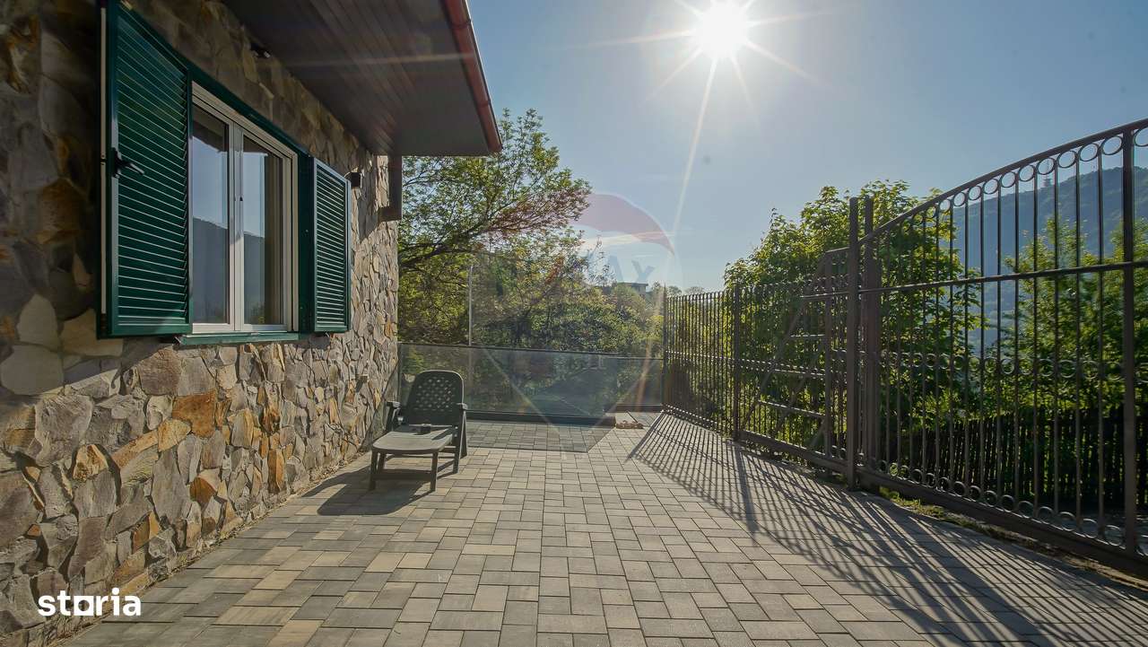 Raritate Schei:Apartament generos cu terasă, garaj, vedere panoramica - Imagine principală: 3/20