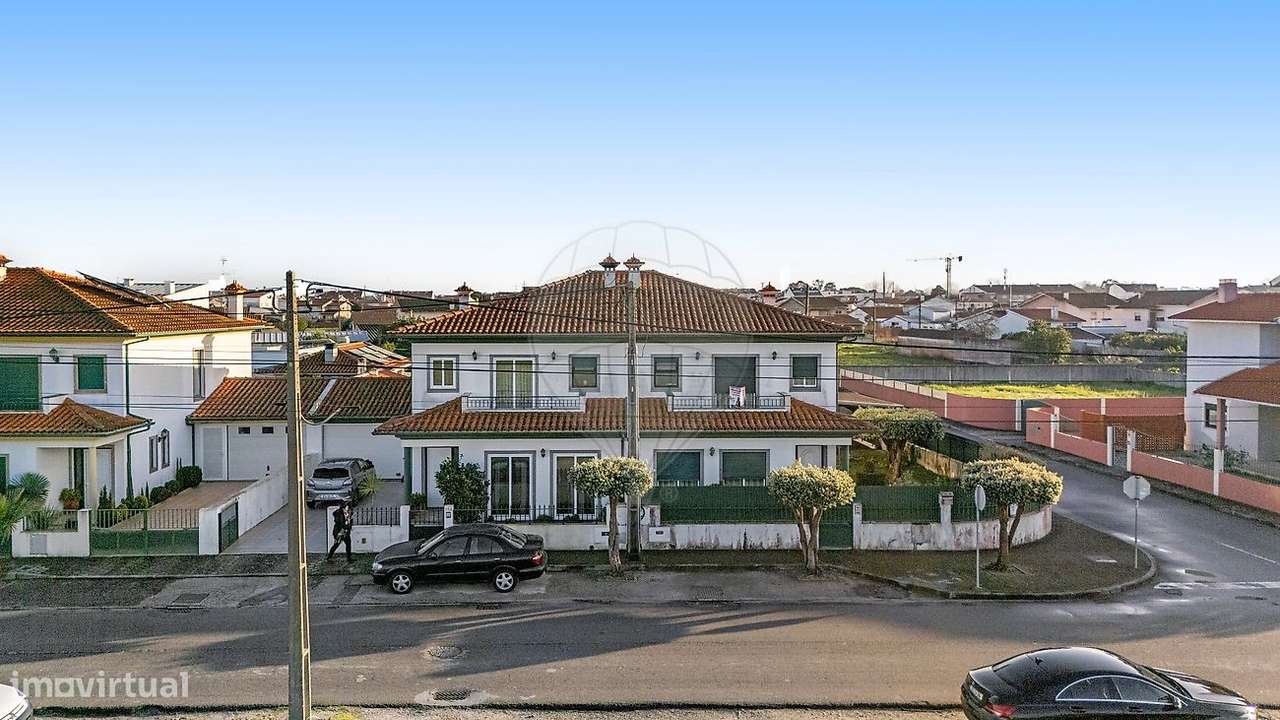 Moradia T4 para venda - Grande imagem: 2/28