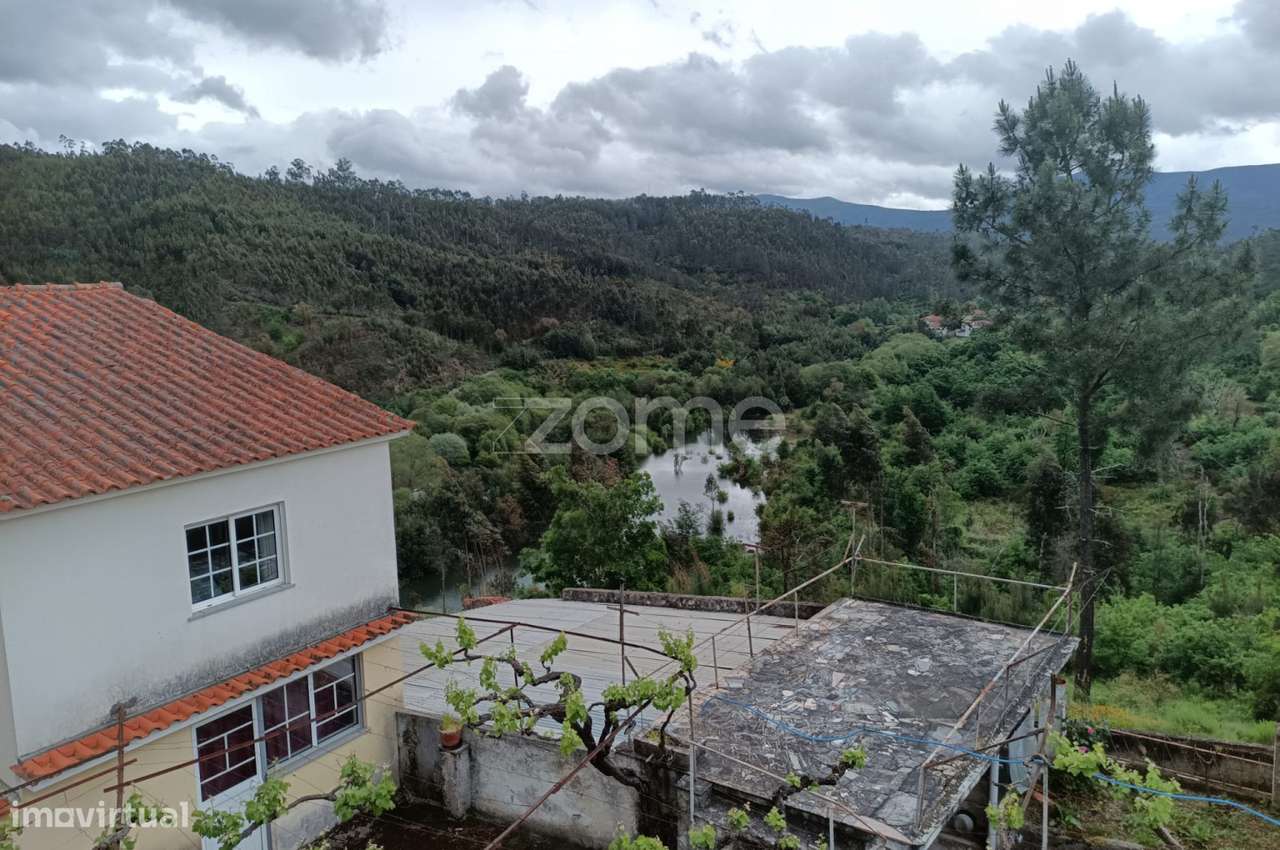 Moradia T5 c/ Piscina Privada e Amplo Espaço Exterior – Arganil - Grande imagem: 5/23