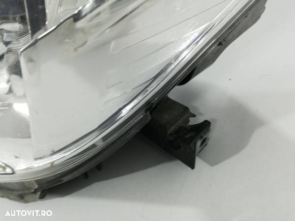 Far stanga Toyota Land Cruiser An 2009 2010 2011 2012 - 11