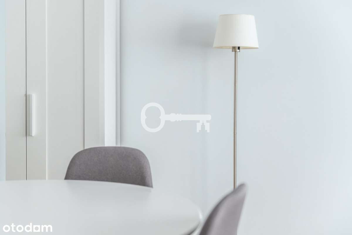 Słoneczne Mieszkanie Z Balkonem NA Wynajem - Pełny obrazek: 1/8