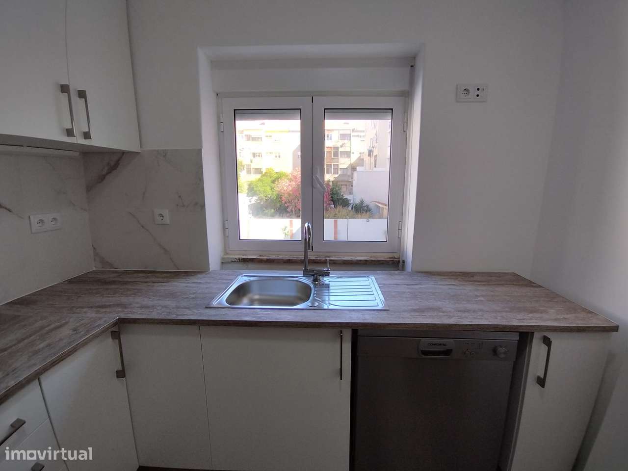 T1 2º andar todo remodelado Bx. da Banheira-8