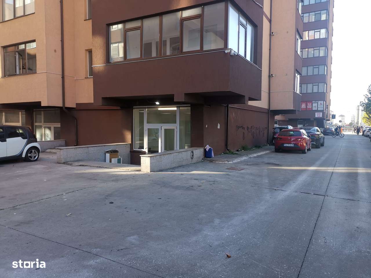 spatiu 70m open space  Militari Residence- Tineretului  -Piata Chiajna - Imagine principală: 5/12