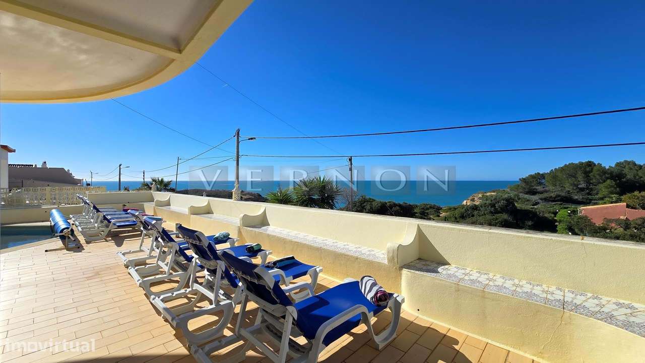 Algarve, para venda, moradia T5 primeira linha do mar com piscina aque-10