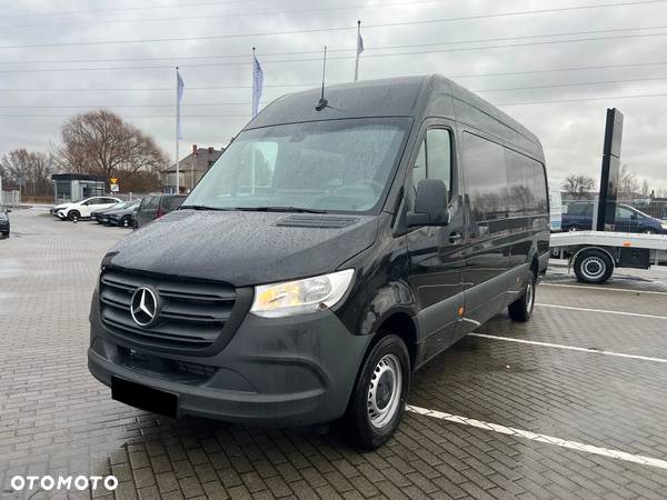 Mercedes-Benz Sprinter - 1