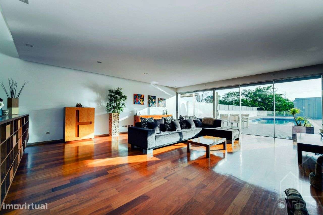 V.N.Gaia - Fantástica V4 (4 suites) c/430m2, piscina - Lote c/1370m2-31