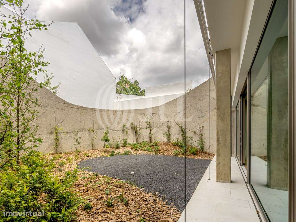 Apartamento T2, com garagem, no Condomínio Atlier, Lisboa - Grande imagem: 2/44