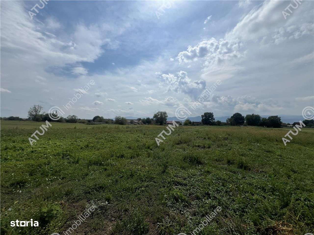 Teren intravilan de 8600 mp cu deschidere la doua drumuri in Cristian - Imagine principală: 5/5