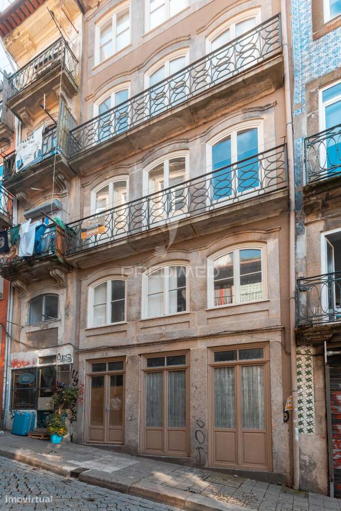 Apartamento T0 no Coração do Centro Histórico do Porto – Rua Cativo - Grande imagem: 5/37