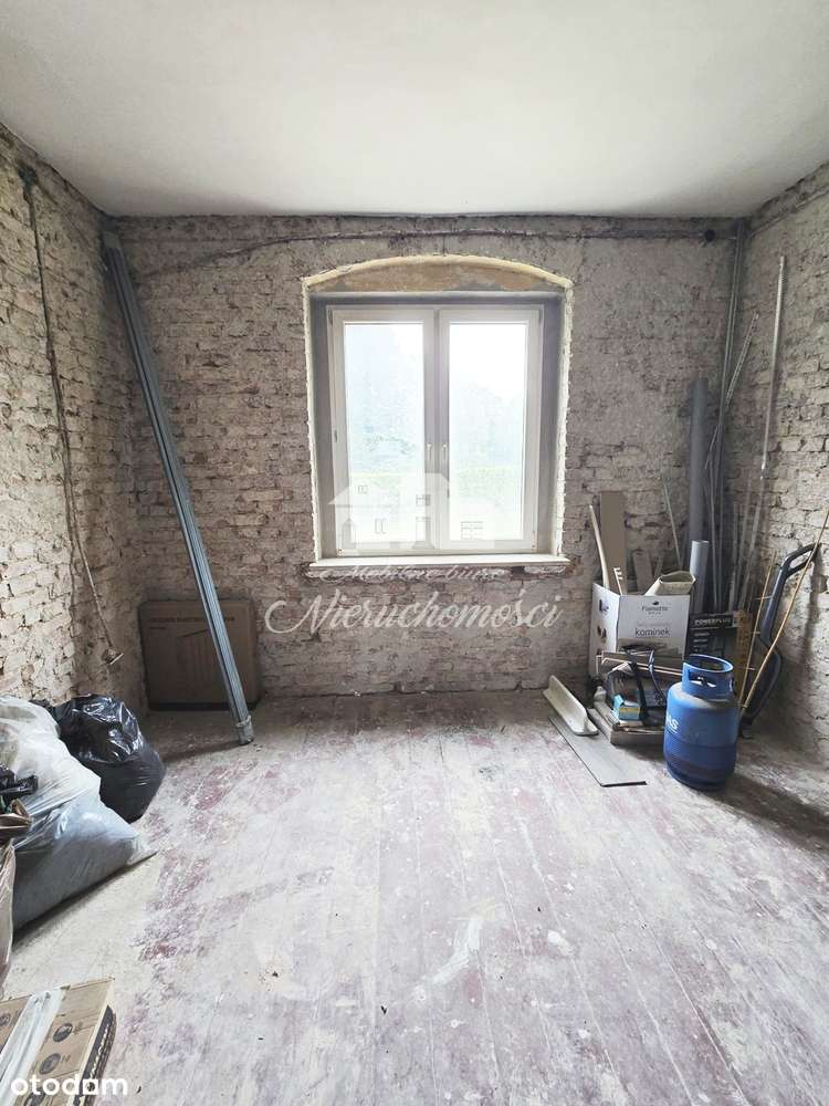 Przestronny dom z ogródkiem i dobrym dojazdem-13