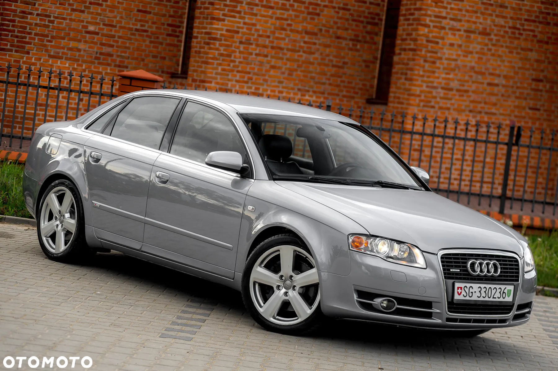 Audi A4 2.0T FSI Quattro - 3