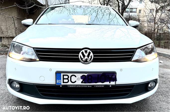 Volkswagen Jetta 1.6 TDI CR DPF Comfortline - 12