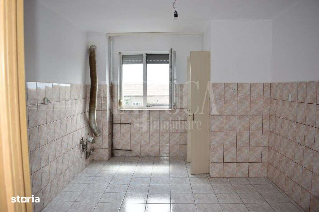 Apartament 4 camere de vanzare in Rogerius Oradea, Oradea - Imagine principală: 5/9