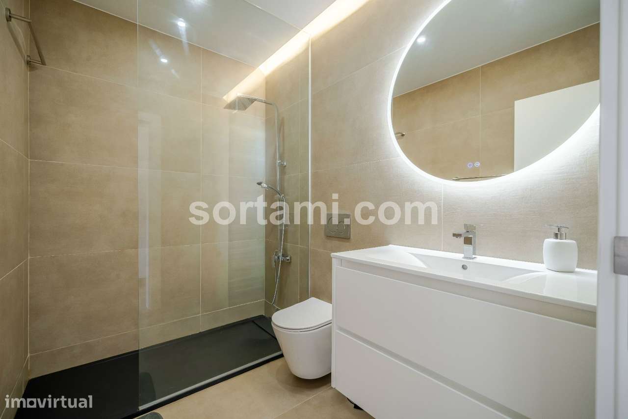 Moradia em Banda T2+1 Venda em Quarteira,Loulé-29