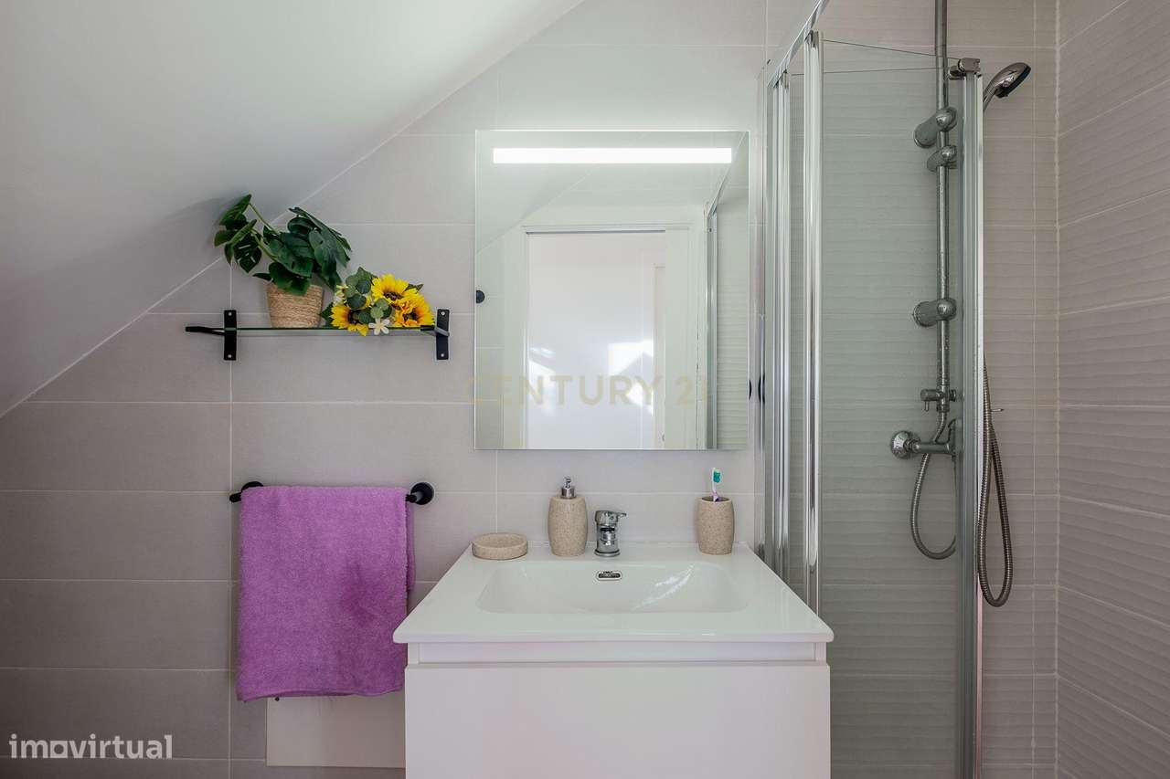 Moradia T4 com 5000m2 de Terreno - "Quinta do Sol"-14