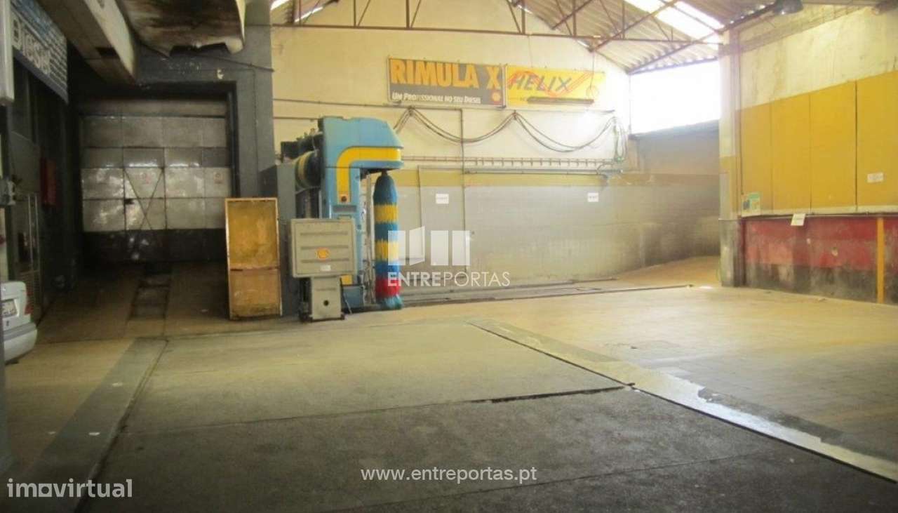 Venda de Armazém com 900m2 no centro da cidade, Póvoa de Varzim - Grande imagem: 2/3