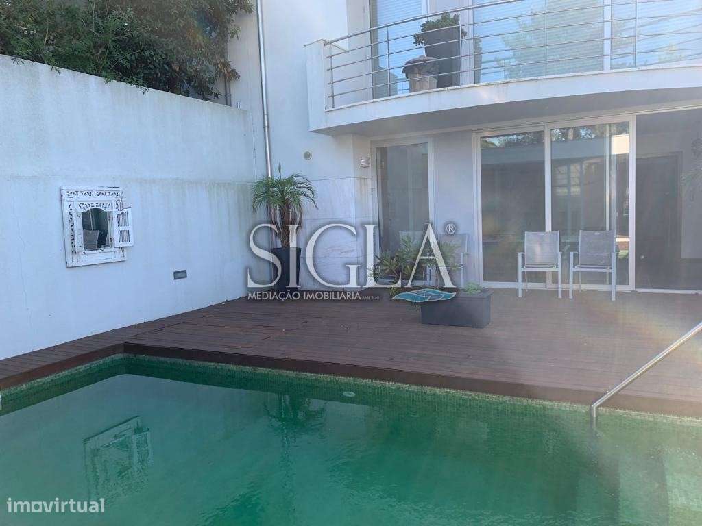 Moradia em Miramar com Piscina - Grande imagem: 2/36