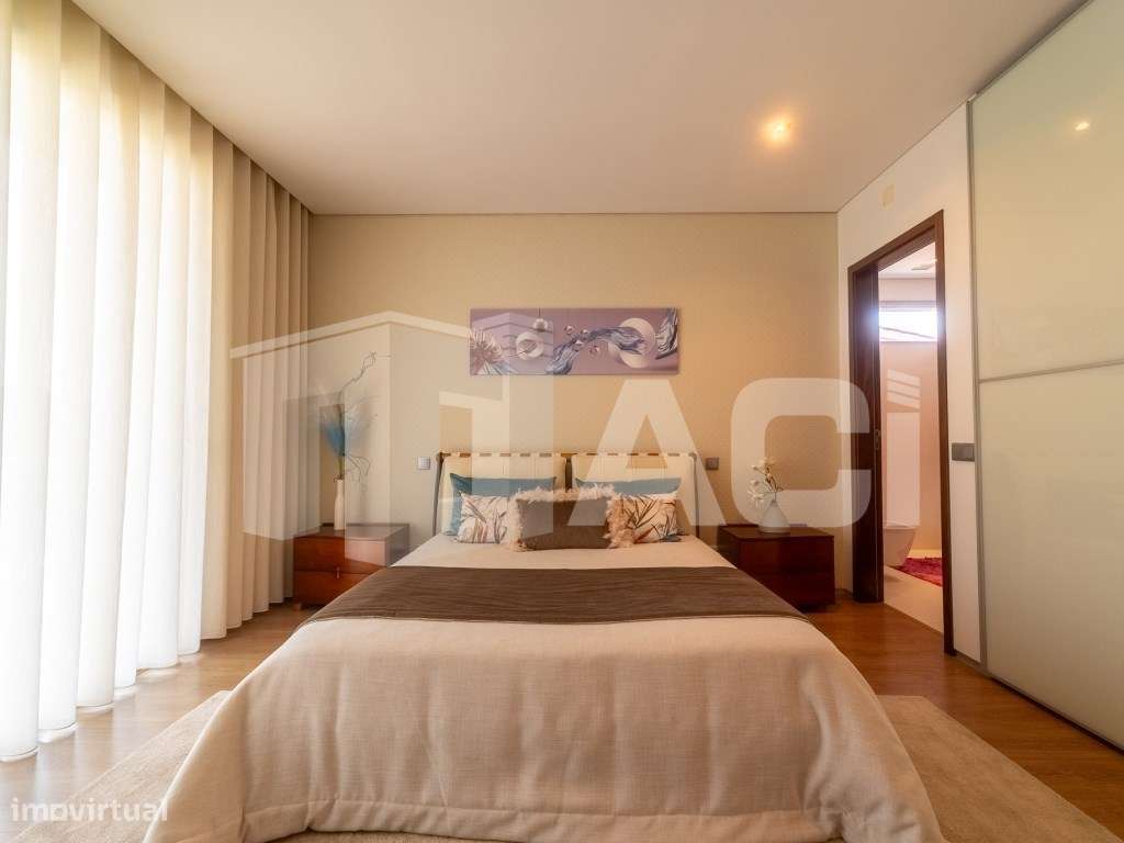 Magnífica Moradia T3+2 nos arredores da Cidade de Leiria-34