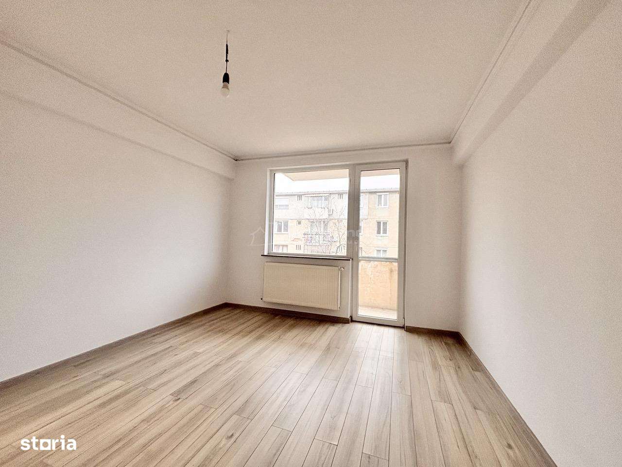 Apartament 3 camere renovat - etaj 2 - Imagine principală: 5/12
