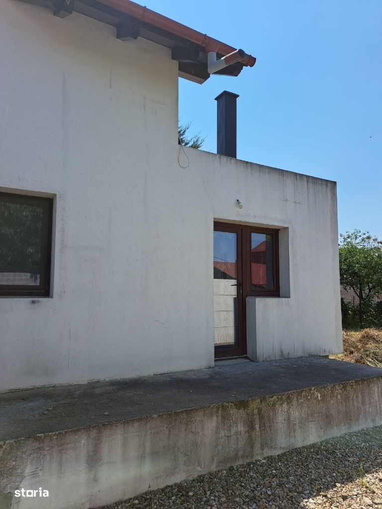 Casa in Osorhei 3 dormitoare, 2 bai, living, bucatarie - 86.000 Euro