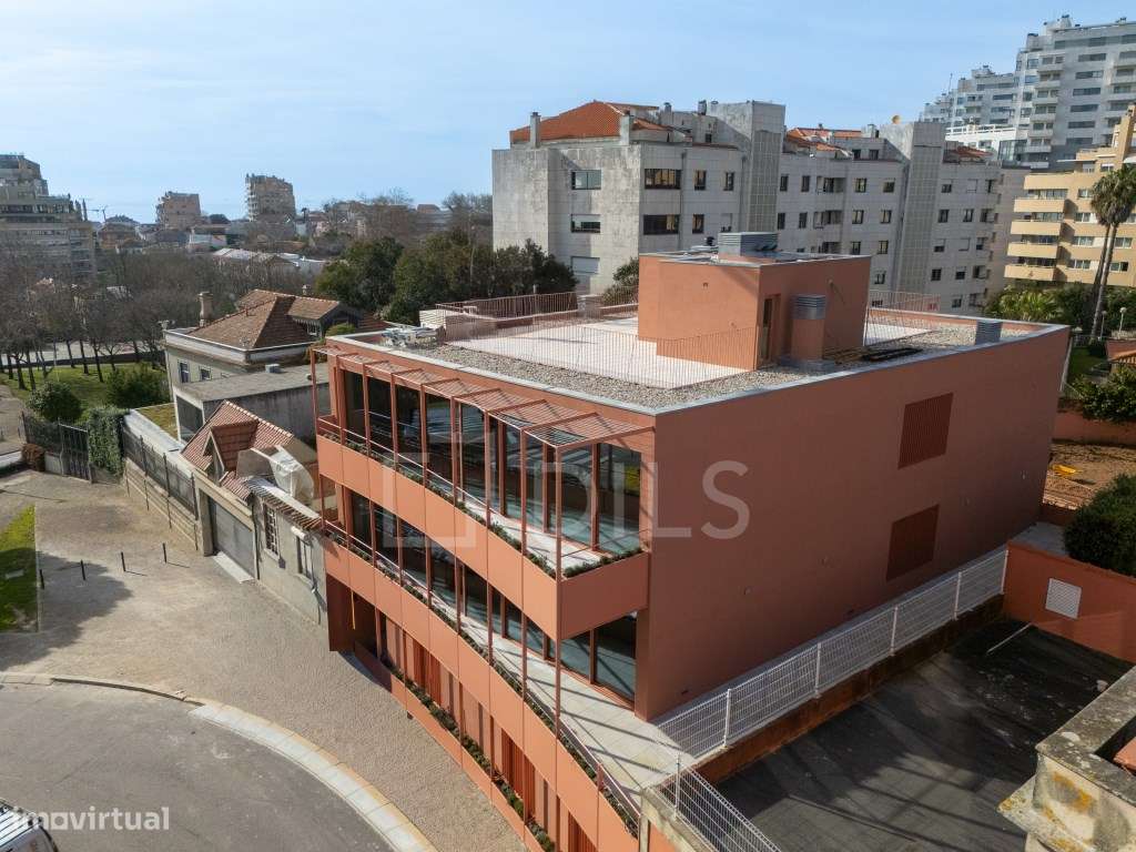 Apartamento T4+1 na Foz - Último Piso Cobertura Privativa-38
