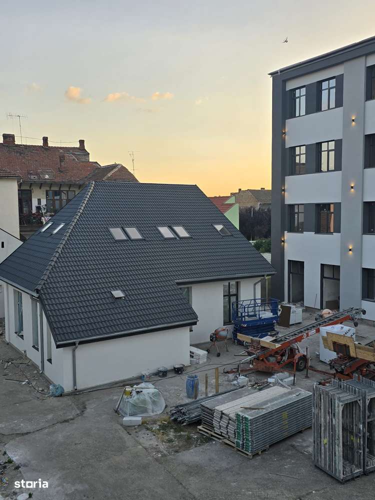 Cladire mulifunctionala in centrul Aradului + 100  locuri de parcare - Imagine principală: 2/6