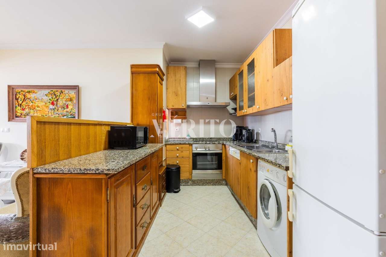 Moradia com Alojamento Local-13