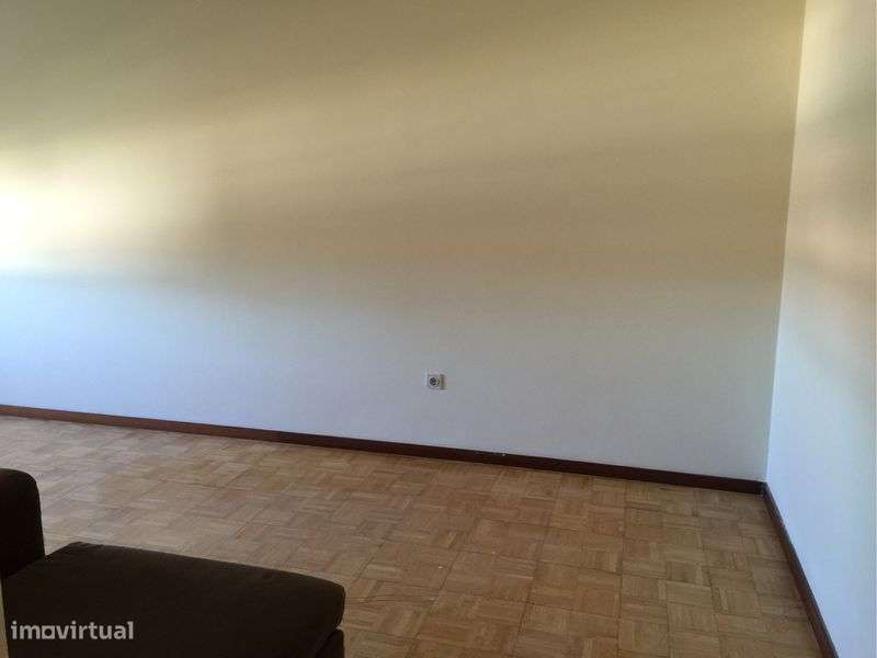 T4 avintes (escolas) 2 wc - Grande imagem: 5/9