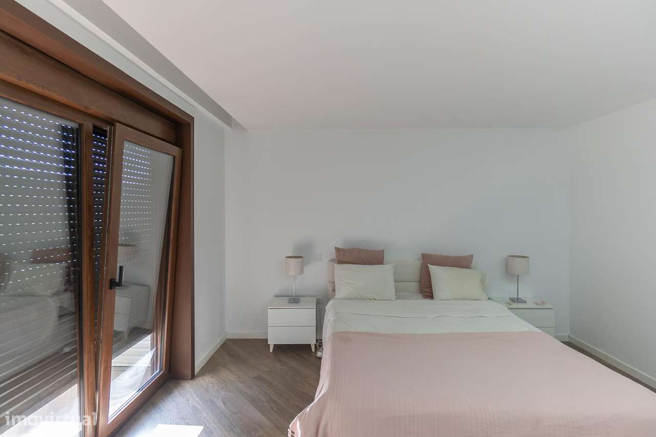 Lindíssimo T3, Edif. Camaleão, Valongo, 157 m2 de Elegância e Conforto-15