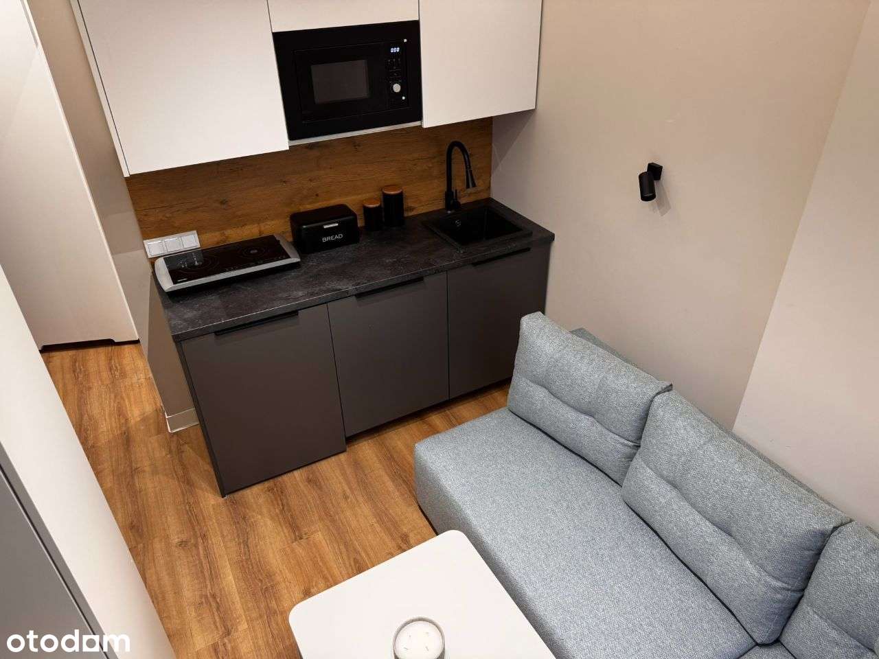 Przytulna Umeblowana Kawalerka w Samym Sercu Łodzi - Sienkiewicza 115 - Pełny obrazek: 4/11