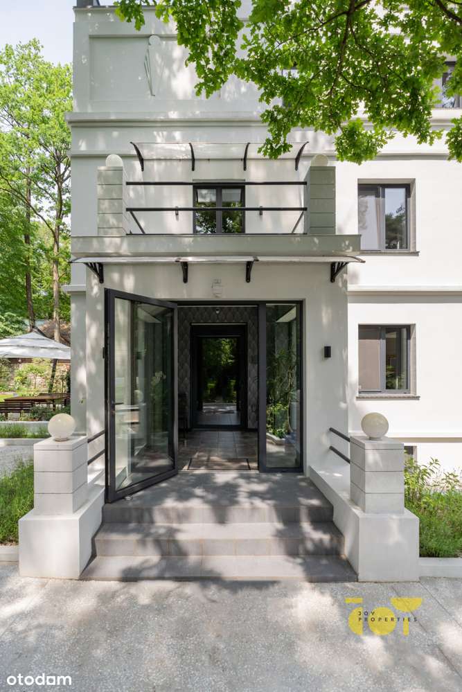 Unikalna willa w sercu Zalesia Dolnego - Piaseczno-1